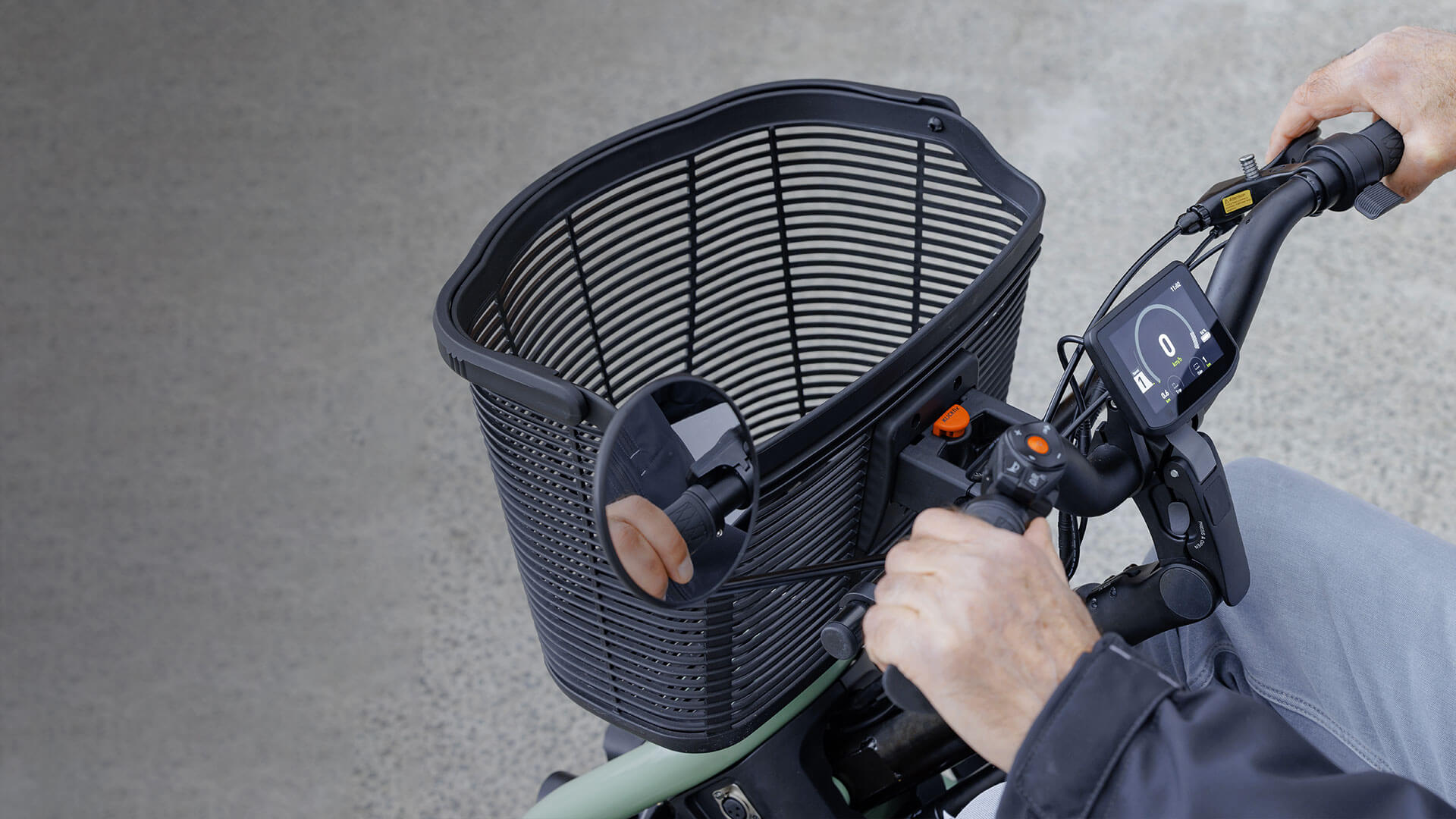 Bike-style handlebar controls