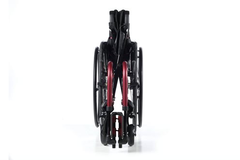 サンライズ　メディカル　折りたたみ式 QUICKIE　車いす　　自走兼介護 Lightweight Wheelchairs by QUICKIE | Sunrise Medical