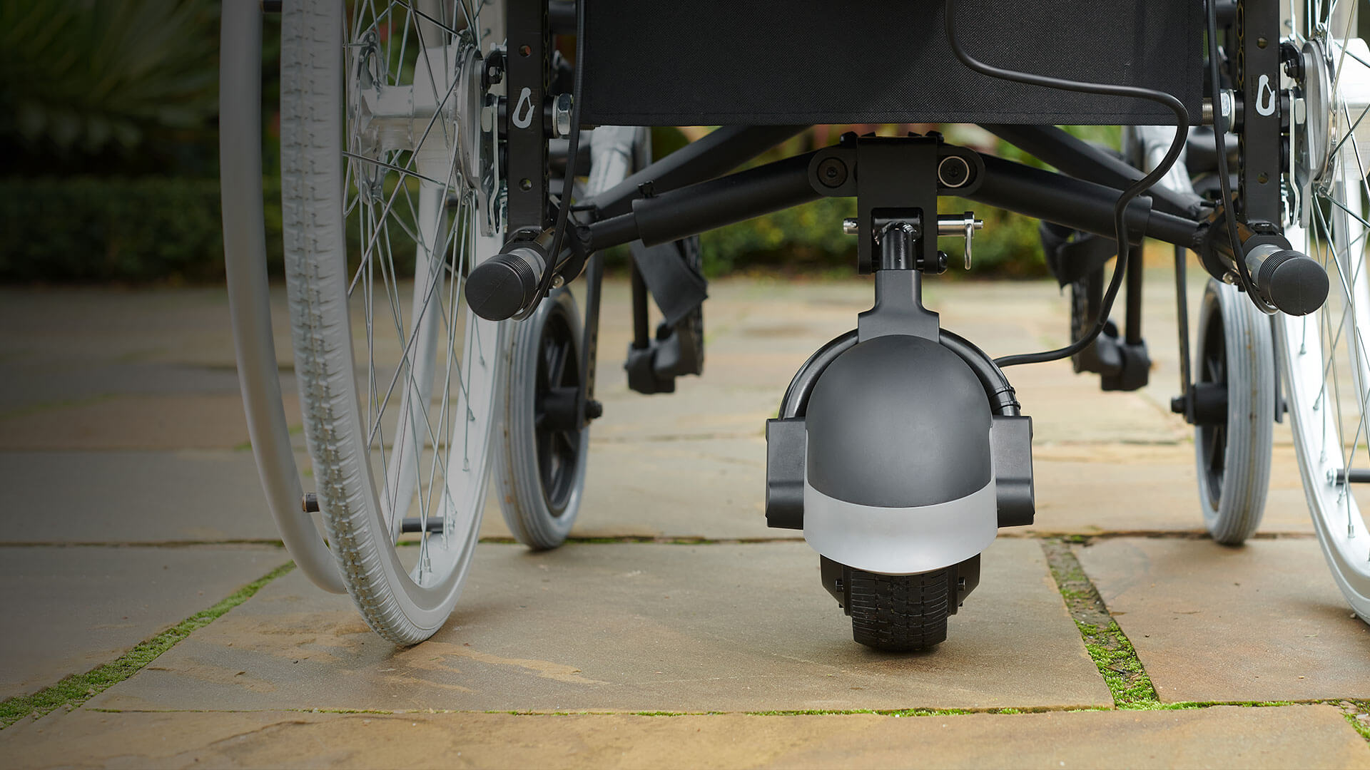 ほとんどのボックスフレーム車いすに適合します！