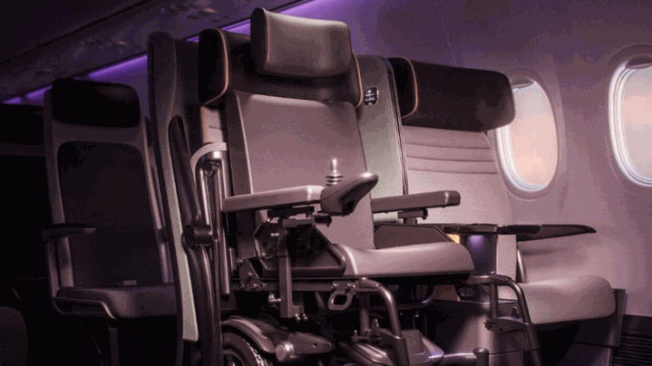 まもなく搭乗：民間航空機における車いすの使用